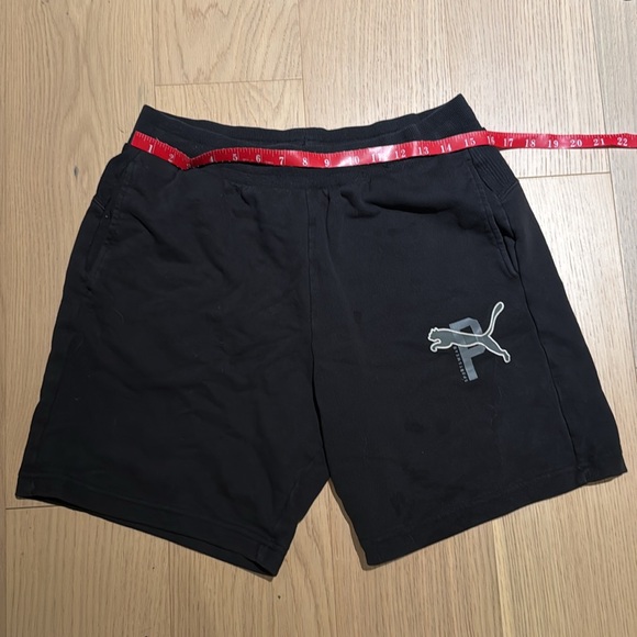 Puma Shorts - Picture 3 of 5